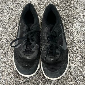 Nike Women's Black and Gray Sneakers